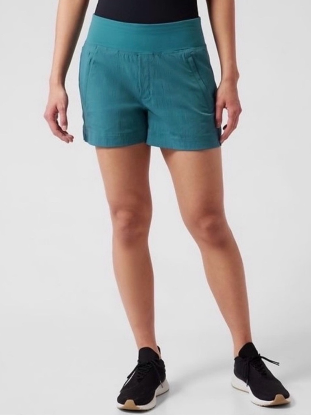 Athleta Trekkie North Shorts Teal sz 12